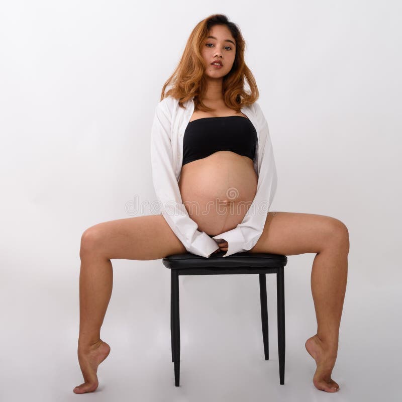 Naked Pregnant Asian