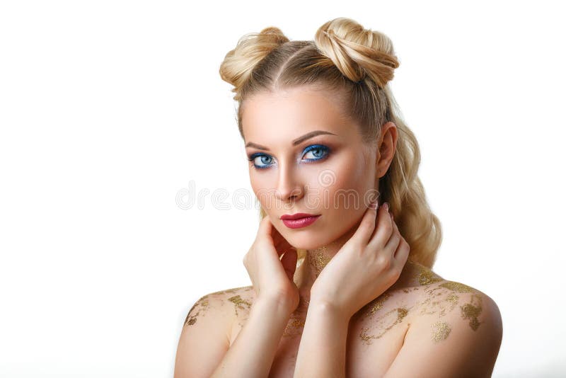 Portrait of a beautiful young woman with white hair, with a bright make-up, beautiful eyes, on a white background royalty free stock photo Portrait of a beautiful young woman with white hair, with a bright make-up, beautiful eyes, on a white background royalty free stock photo