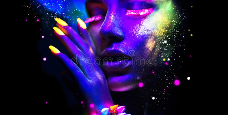 Portrait of beauty fashion woman in neon light