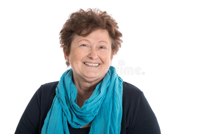 Portrait : Bleu de port d'isolement et turquo de femme heureuse de retraité photos stock Portrait : Bleu de port d'isolement et turquo de femme heureuse de retraité photos stock