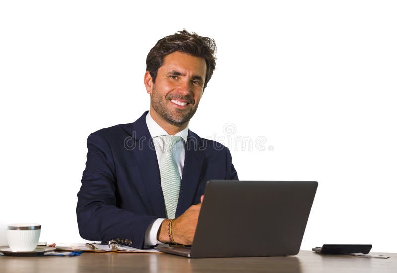 Portrait d'isolement d'entreprise de société du jeune homme d'affaires beau et attirant travaillant au bureau Co de sourire d'ord photos libres de droits Portrait d'isolement d'entreprise de société du jeune homme d'affaires beau et attirant travaillant au bureau Co de sourire d'ord photos libres de droits