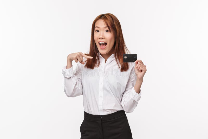 Kawaii Asiatique Jeune Fille Montrant Des Signes Et Des Pousses Mignonnes  Faisant Un Visage Idiot Avec Maquillage Debout Sur Fond Image stock - Image  du heureux, lumineux: 229429213