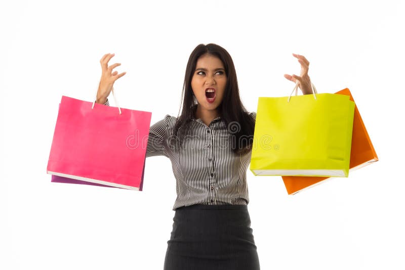 Portrait de la jeune dame asiatique tenant les sacs à provisions colorés La femme d'affaires avec la thérapie de achat dans la ch photo stock Portrait de la jeune dame asiatique tenant les sacs à provisions colorés La femme d'affaires avec la thérapie de achat dans la ch photo stock