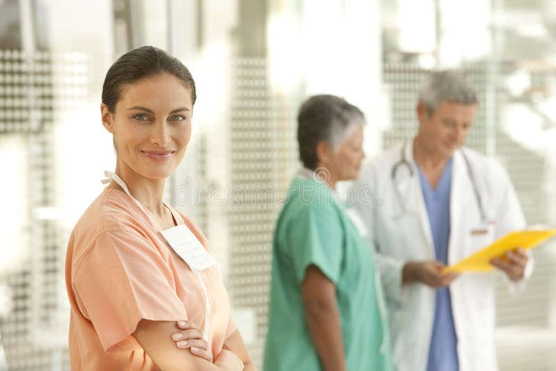 Portrait der Krankenschwester lizenzfreie stockbilder Portrait der Krankenschwester lizenzfreie stockbilder