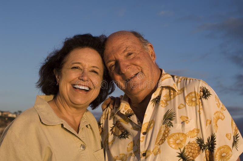 Portrait des couples supérieurs image libre de droits Portrait des couples supérieurs image libre de droits