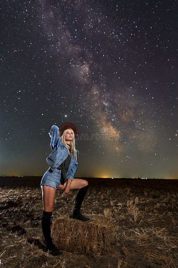 Gorgeous Cowgirl Under Milky Way Stock Image Image Of Exposure Milky 195041683