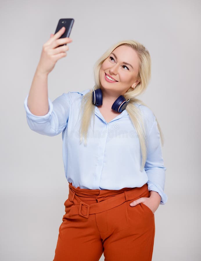 Thick Curvy Blonde Women Selfie