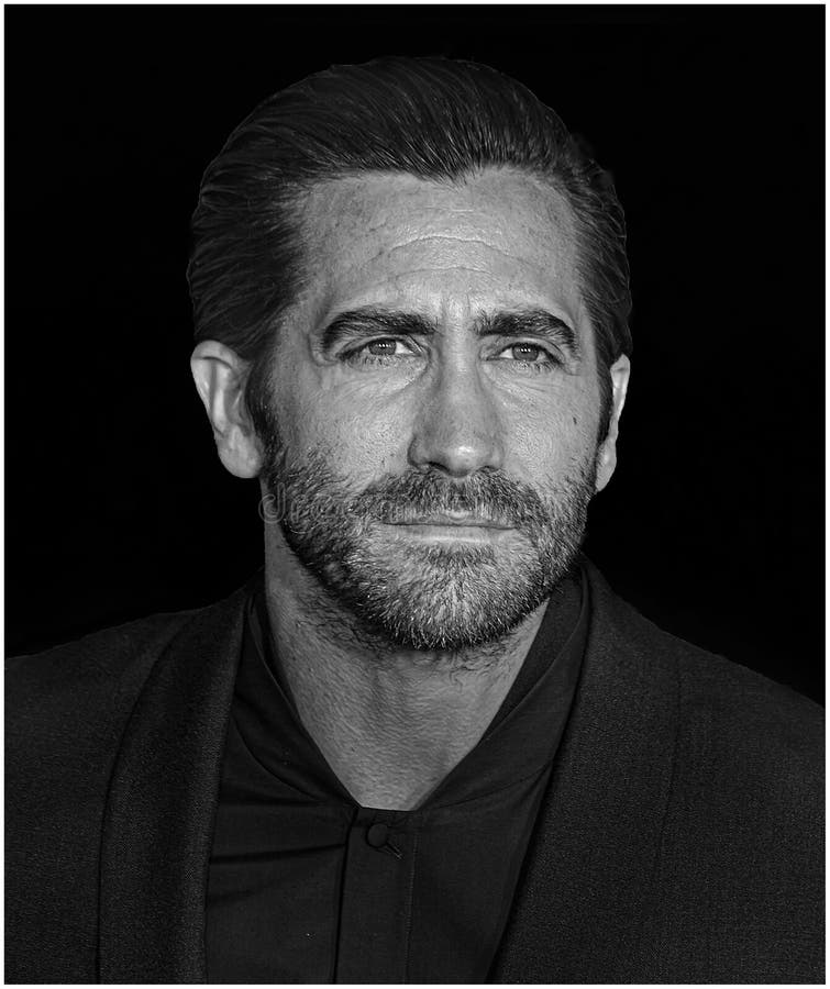 Portrait Of Jake Gyllenhaal Editorial Photo - Image of manhattan, stage ...