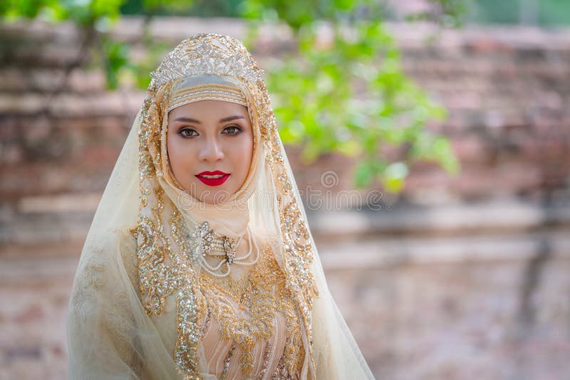 Portrait of Muslim Malay Women Wearing Hijab and Traditional Costume ...