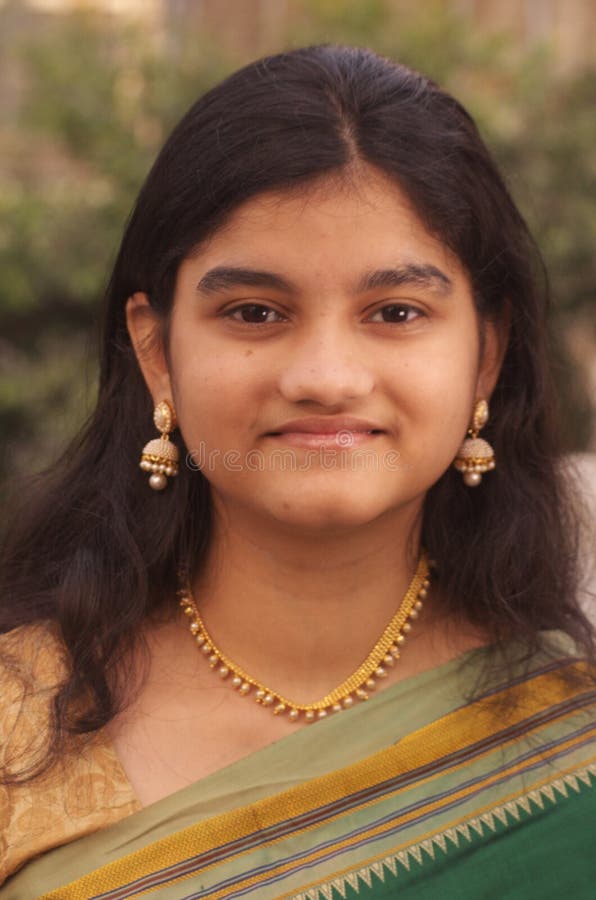 Traditional Maharashtrian Girl-4 royalty free stock photos Traditional Maharashtrian Girl-4 royalty free stock photos
