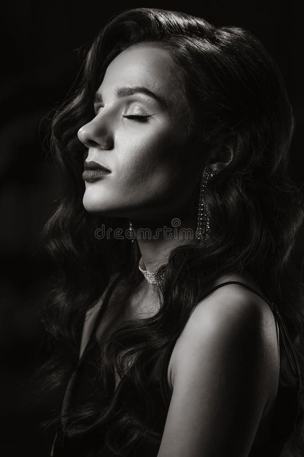 Portrait of a Woman in a Classic Vintage Noir Image. Photo of a Girl in ...