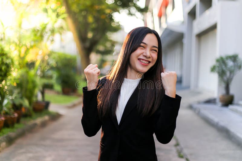 Portrait of Young beautiful Asian business woman felling happy or success working stock photography Portrait of Young beautiful Asian business woman felling happy or success working stock photography