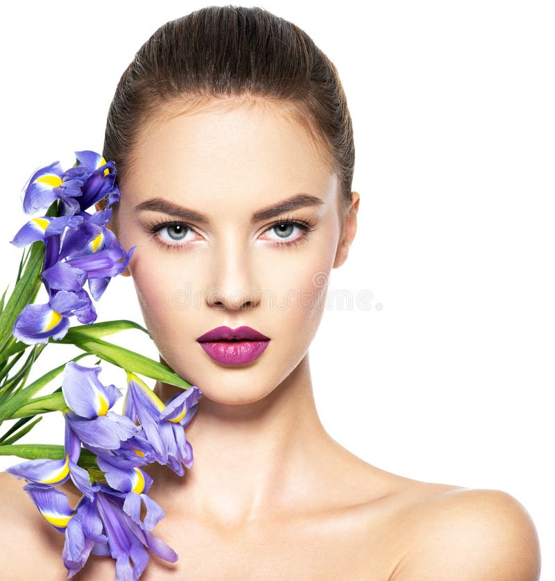 Portret młoda piękna kobieta z zdrową czystą skórą t zdjęcie stock Portret młoda piękna kobieta z zdrową czystą skórą t zdjęcie stock
