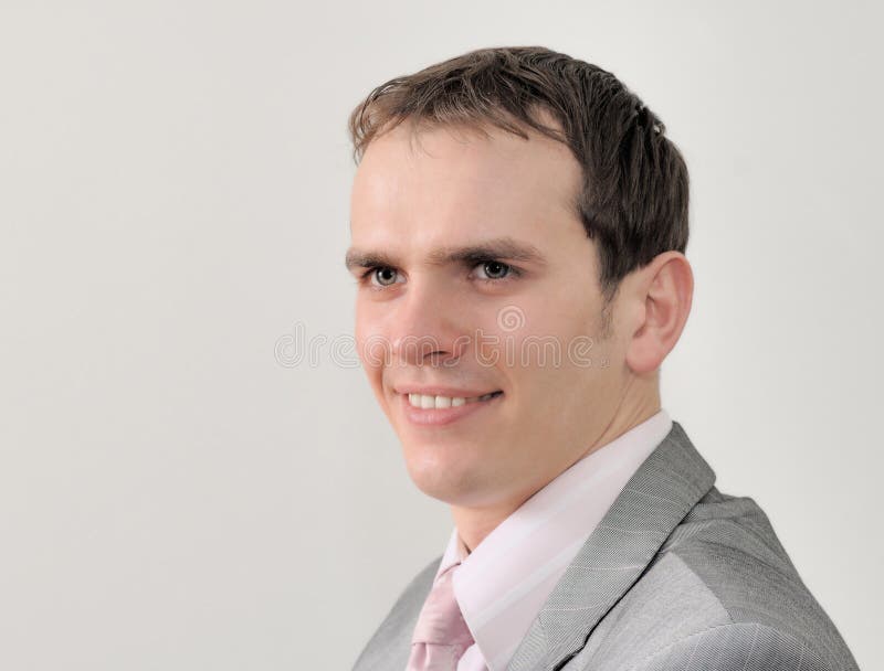 Portret van een aardige zakenman op witte achtergrond royalty-vrije stock fotografie Portret van een aardige zakenman op witte achtergrond royalty-vrije stock fotografie