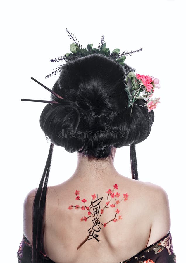 Portret van een geisha van rug Cijferkers en hiërogliefen royalty-vrije stock afbeelding Portret van een geisha van rug Cijferkers en hiërogliefen royalty-vrije stock afbeelding