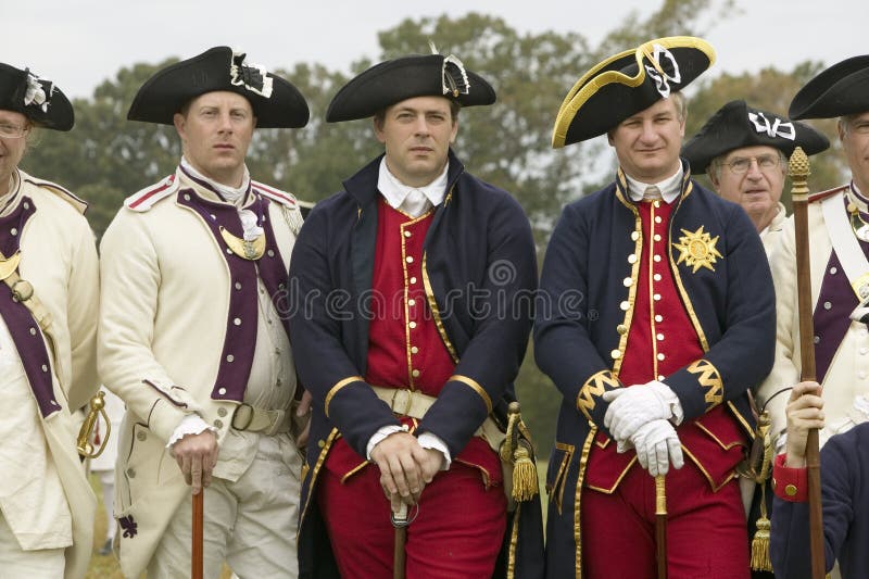 Portret van het Frans en Patriot Revolutionaire re-enactors als deel van de 225ste Verjaardag van de Belegering van Yorktown, Vir stock fotografie Portret van het Frans en Patriot Revolutionaire re-enactors als deel van de 225ste Verjaardag van de Belegering van Yorktown, Vir stock fotografie