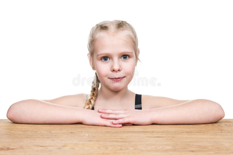 Portret van meisje bij een bureau stock afbeelding Portret van meisje bij een bureau stock afbeelding