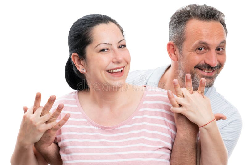 Portret van mens en vrouw die en handen koesteren de houden stock fotografie Portret van mens en vrouw die en handen koesteren de houden stock fotografie