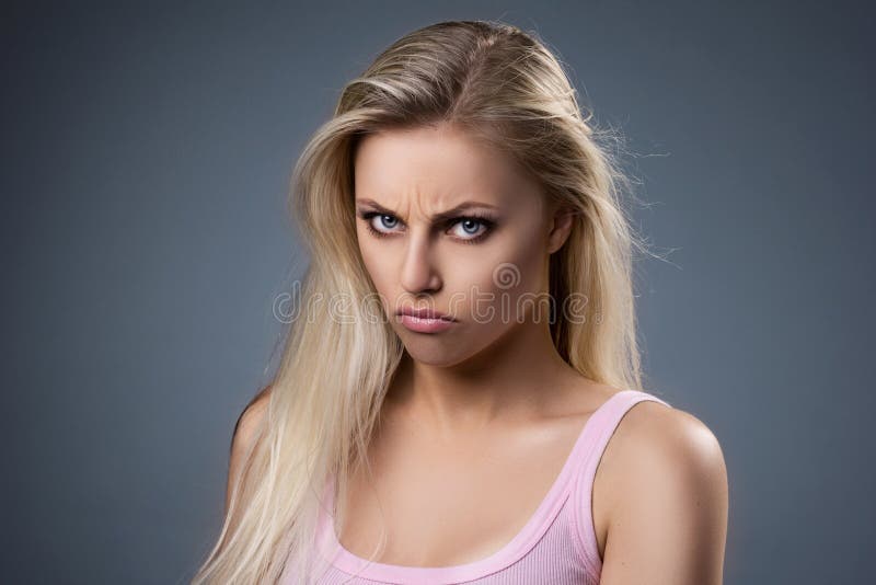 Portret zniechęcona młoda kobieta fotografia royalty free