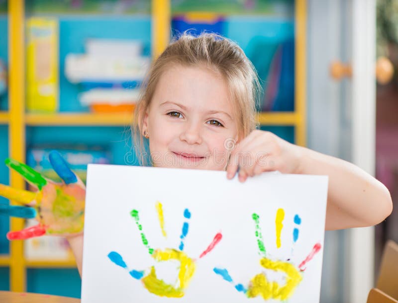 Portret śliczna mała preschooler dziewczyna obrazy royalty free Portret śliczna mała preschooler dziewczyna obrazy royalty free