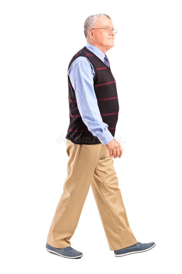 Portretul complet al unui om în vârstă care merge pe jos royalty free stock photos