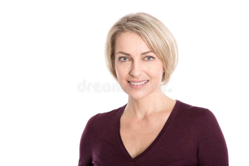 Porträt der glücklichen Greisin über weißem Hintergrund. stockbild Porträt der glücklichen Greisin über weißem Hintergrund. stockbild