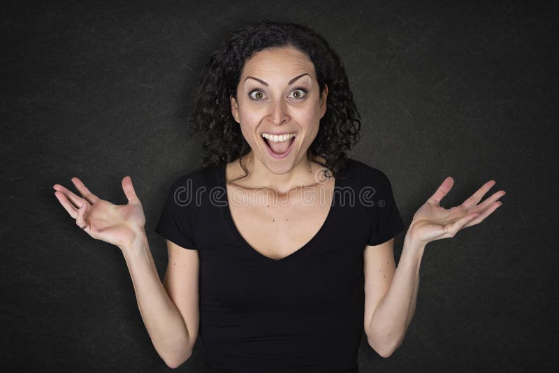 Porträt der jungen Frau mit einem Überraschungsausdruck stockfoto Porträt der jungen Frau mit einem Überraschungsausdruck stockfoto
