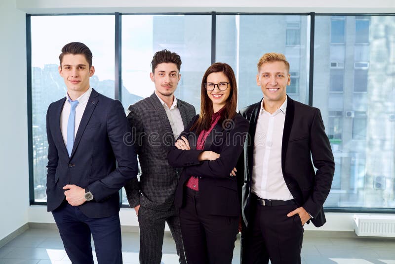 Porträt einer Gruppe Wirtschaftler stockbild Porträt einer Gruppe Wirtschaftler stockbild