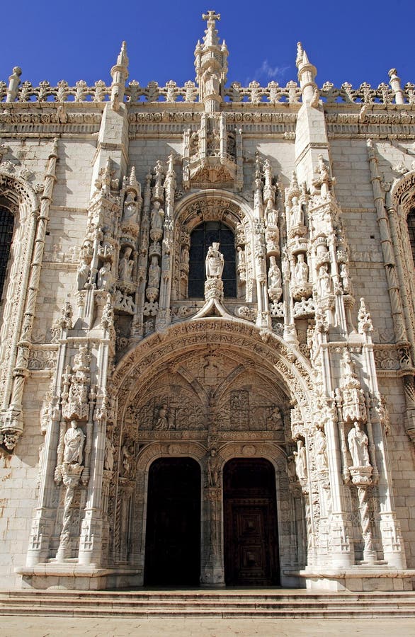  , Lisboa monasterio (1502) se encuentra en más cercano Lisboa es un construcción en estilo cómo herencia paginas de acuerdo.