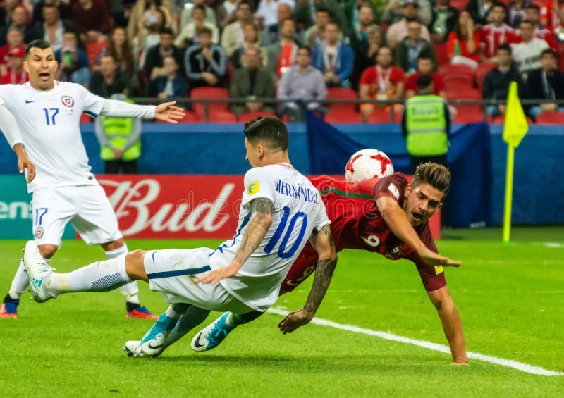 Jogador Nacional De Futebol Portugal E Re Silva Contra Chile