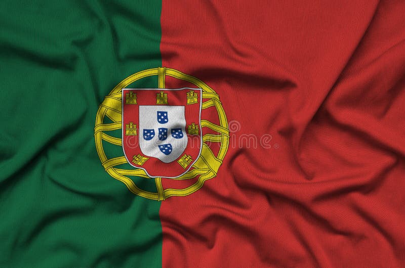 Portugalia flaga przedstawia na sport sukiennej tkaninie z wiele fałdami Sport drużyny sztandar