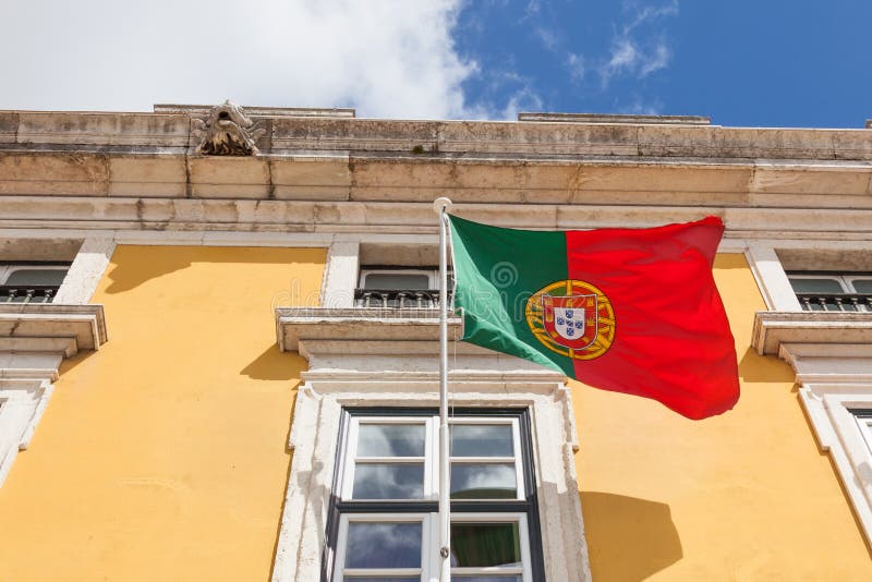 Portugalia zaznacza falowanie na wiatrze wewnątrz stać na czele administracyjnego buil