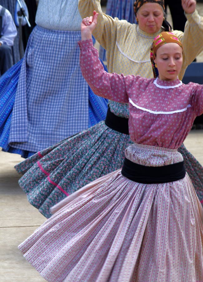 folkloric dresses