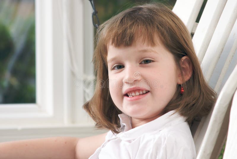 poses adorables de fille images libres de droits poses adorables de fille images libres de droits