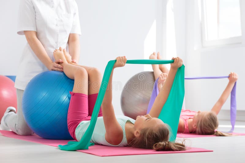 78,965 Physiotherapie Stock Fotos  Freie & RoyaltyFree Stock Fotos