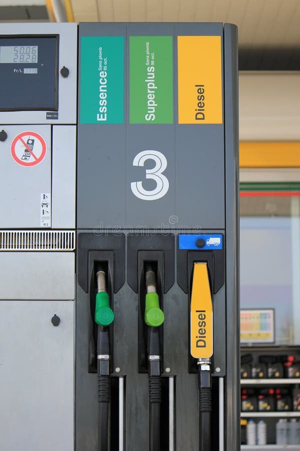 Posto de gasolina fotos de stock