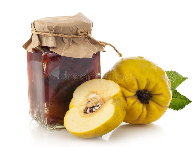 Confiture De Coing Avec Le Fruit De Coing Et Et Le Gingembre Photo
