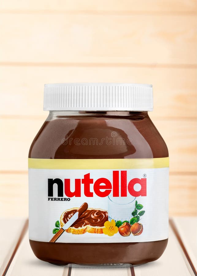 Deux Pots De Diffusion De Nutella D'isolement Sur Le Blanc Photo stock  éditorial - Image du étiquette, conteneur: 78945473