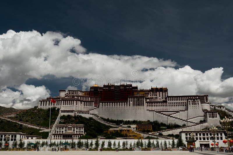 Potala Palace Time Lapse. Dalai lama place. Lhasa, Tibet. The building measures 400 metres east-west and 350 metres north-south, with sloping stone walls royalty free stock images Potala Palace Time Lapse. Dalai lama place. Lhasa, Tibet. The building measures 400 metres east-west and 350 metres north-south, with sloping stone walls royalty free stock images