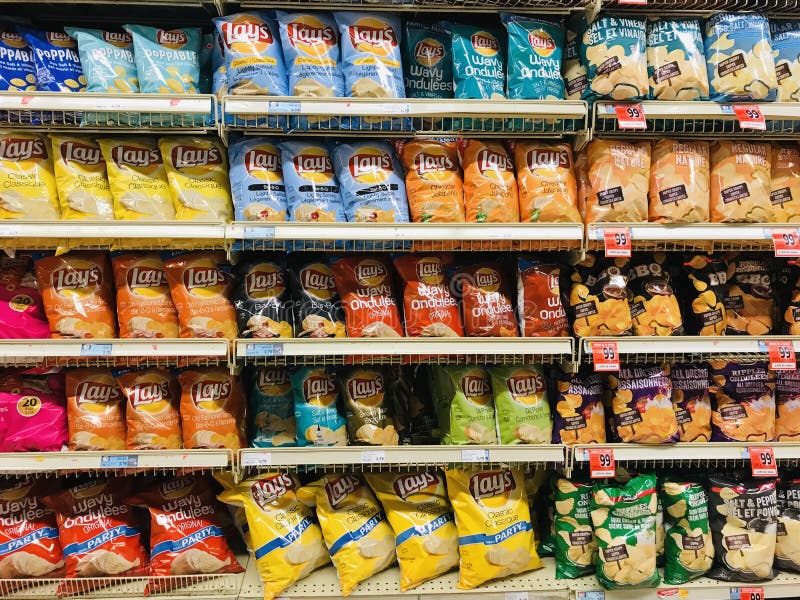 Citroen lekken doe niet Potato Chips in a Supermarket Store Editorial Image - Image of variety,  province: 201467150