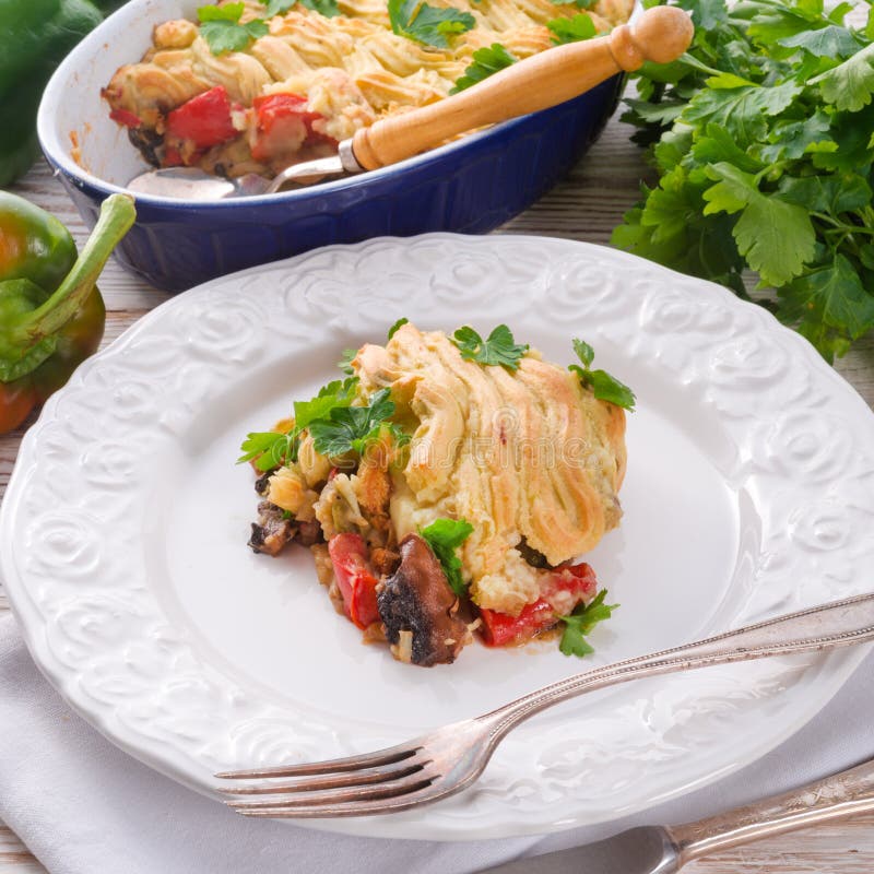 Potato crowd stock photo. Image of portion, dishware - 38809764