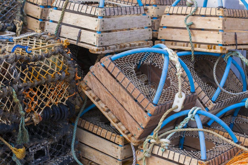 Potes de langosta apilados cerca para arriba imágenes de archivo libres de regalías Potes de langosta apilados cerca para arriba imágenes de archivo libres de regalías