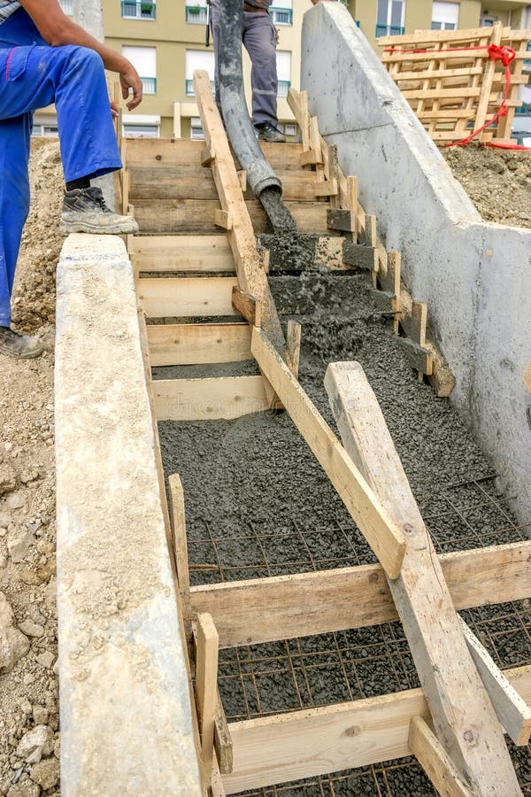 How to build concrete steps