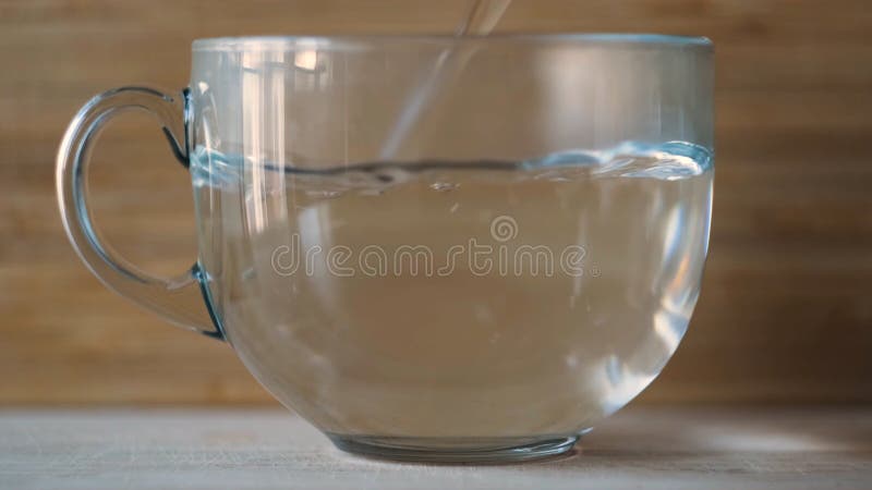 https://thumbs.dreamstime.com/b/pouring-hot-water-big-transparent-cup-blurred-wooden-background-concept-side-view-empty-process-poring-192911006.jpg