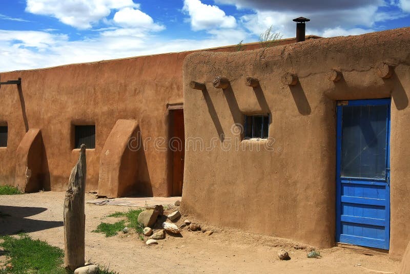 Povoado indígeno de Taos imagens de stock Povoado indígeno de Taos imagens de stock