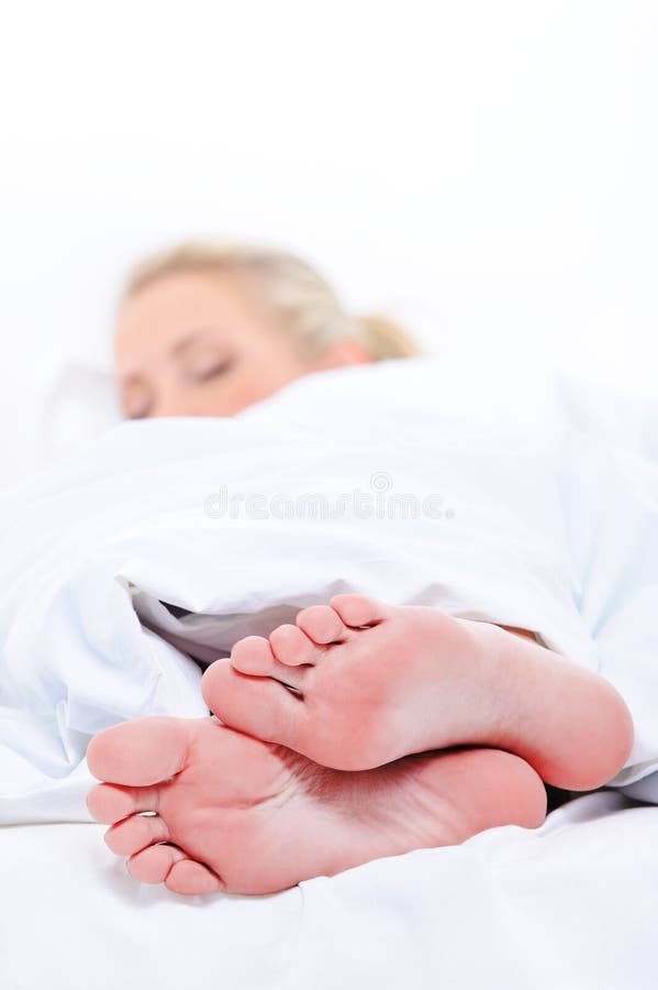 powszechny czyścić target2086_1_ kobiety okładkowych feets zdjęcie stock powszechny czyścić target2086_1_ kobiety okładkowych feets zdjęcie stock