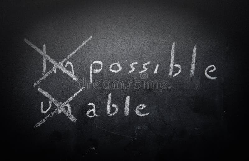 Pozytywny myślący pojęcie ręcznie pisany na czarnym chalkboard z m zdjęcia stock Pozytywny myślący pojęcie ręcznie pisany na czarnym chalkboard z m zdjęcia stock