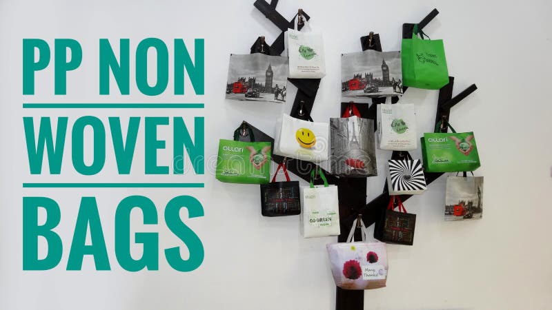 PP Non-Woven Bags Eco-Friendly Shopping Bags Tree arkivfoto