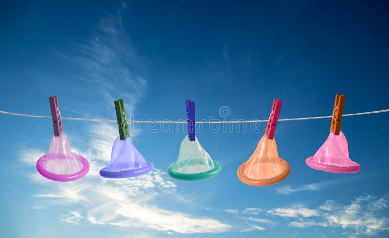 Les différentes tailles de préservatifs illustration libre de droit sur