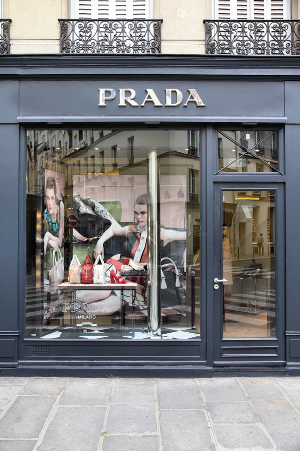 prada factory outlet in paris